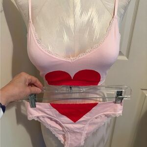 Victoria’s Secret Pink and Red 2pc new size Medium matching heart